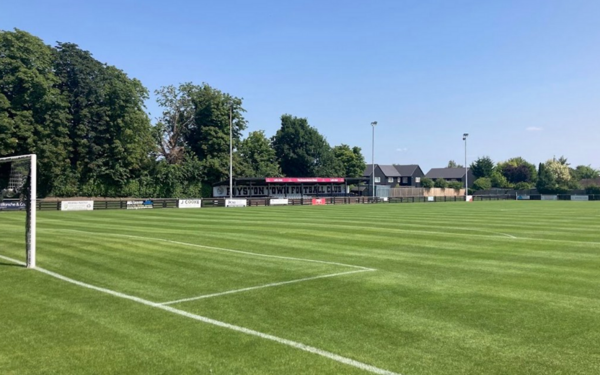Match Preview: Royston Town vs Brentwood Town Featured Image