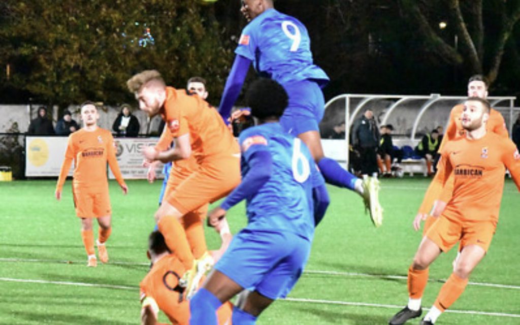 Barking's late comeback ends Brentwood's winning run