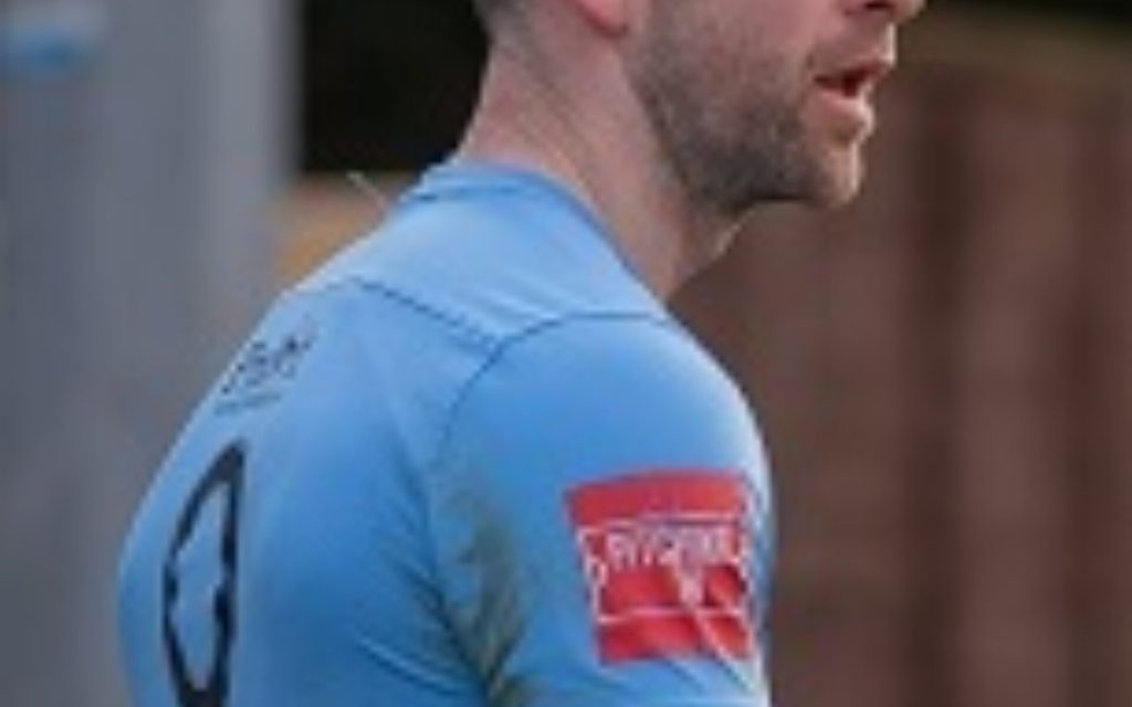 Two more for Tom as Blues go into play-off place